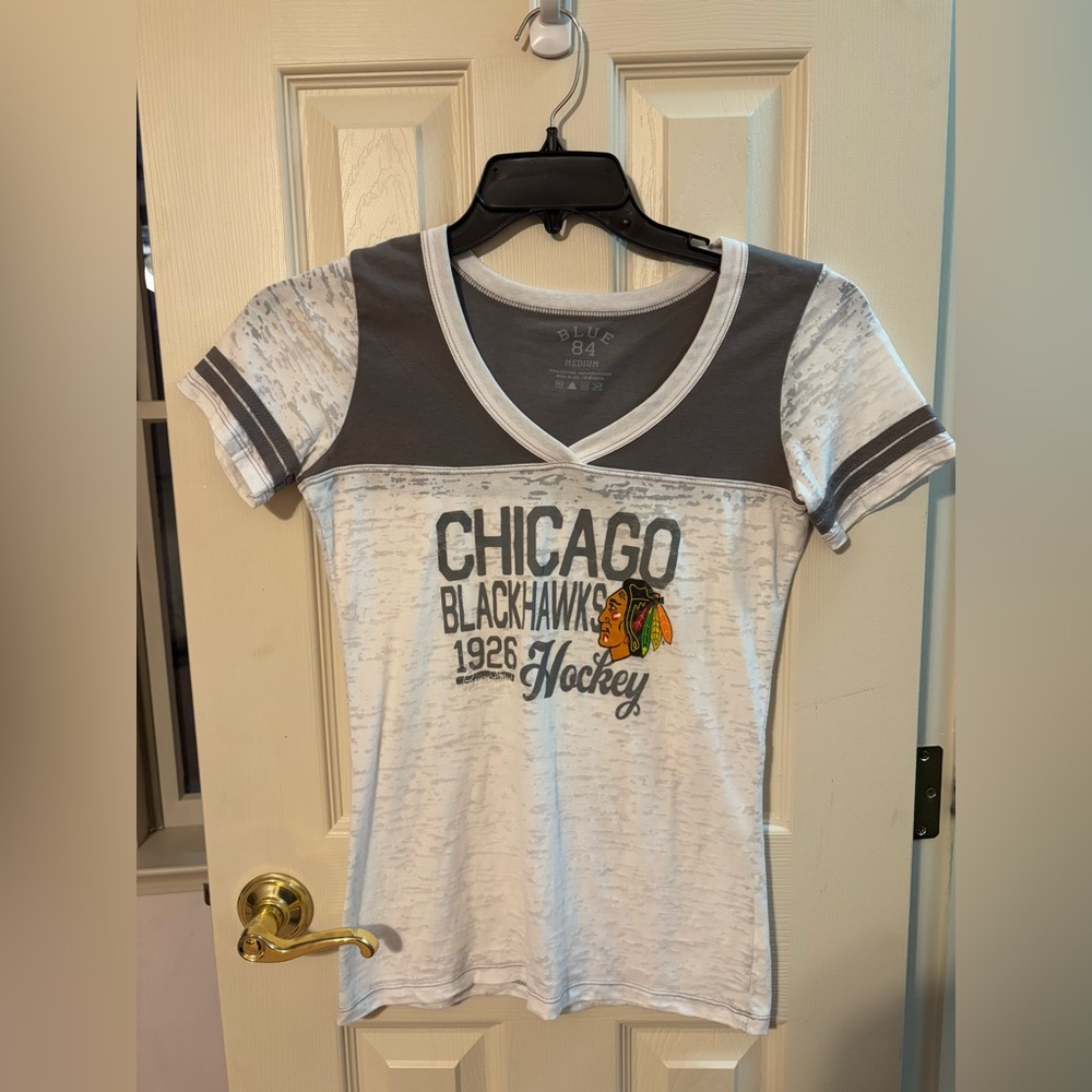 Bundle of women’s Blackhawks shirts